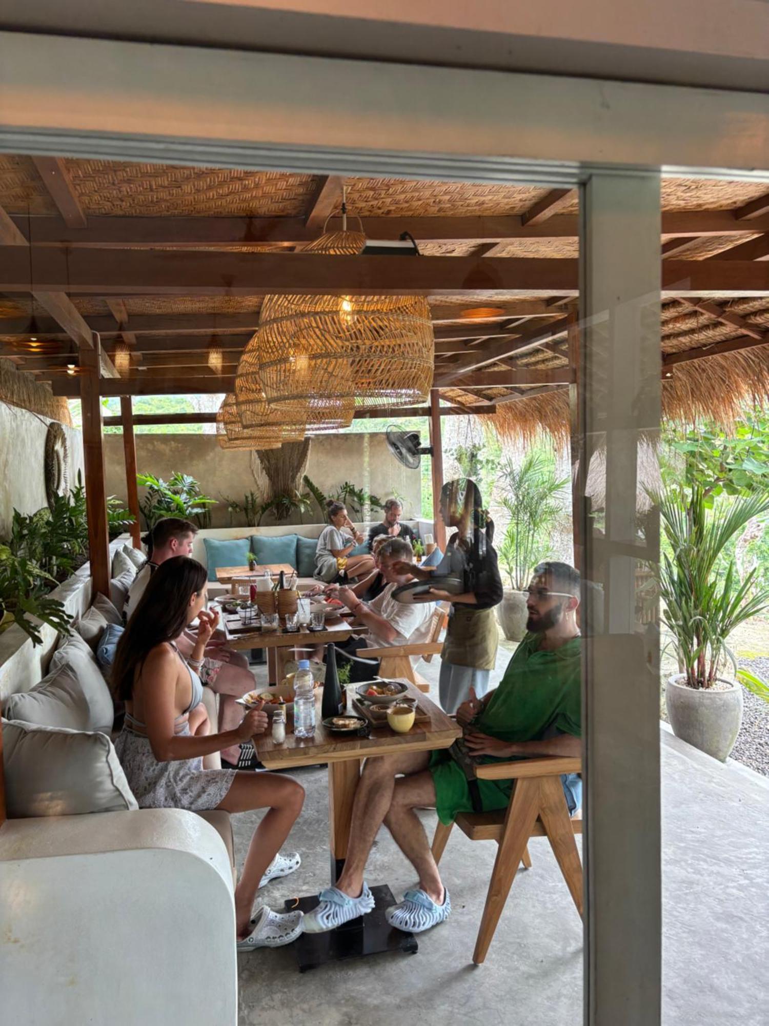 Kaje Cottage & Restaurant Tanglad エクステリア 写真