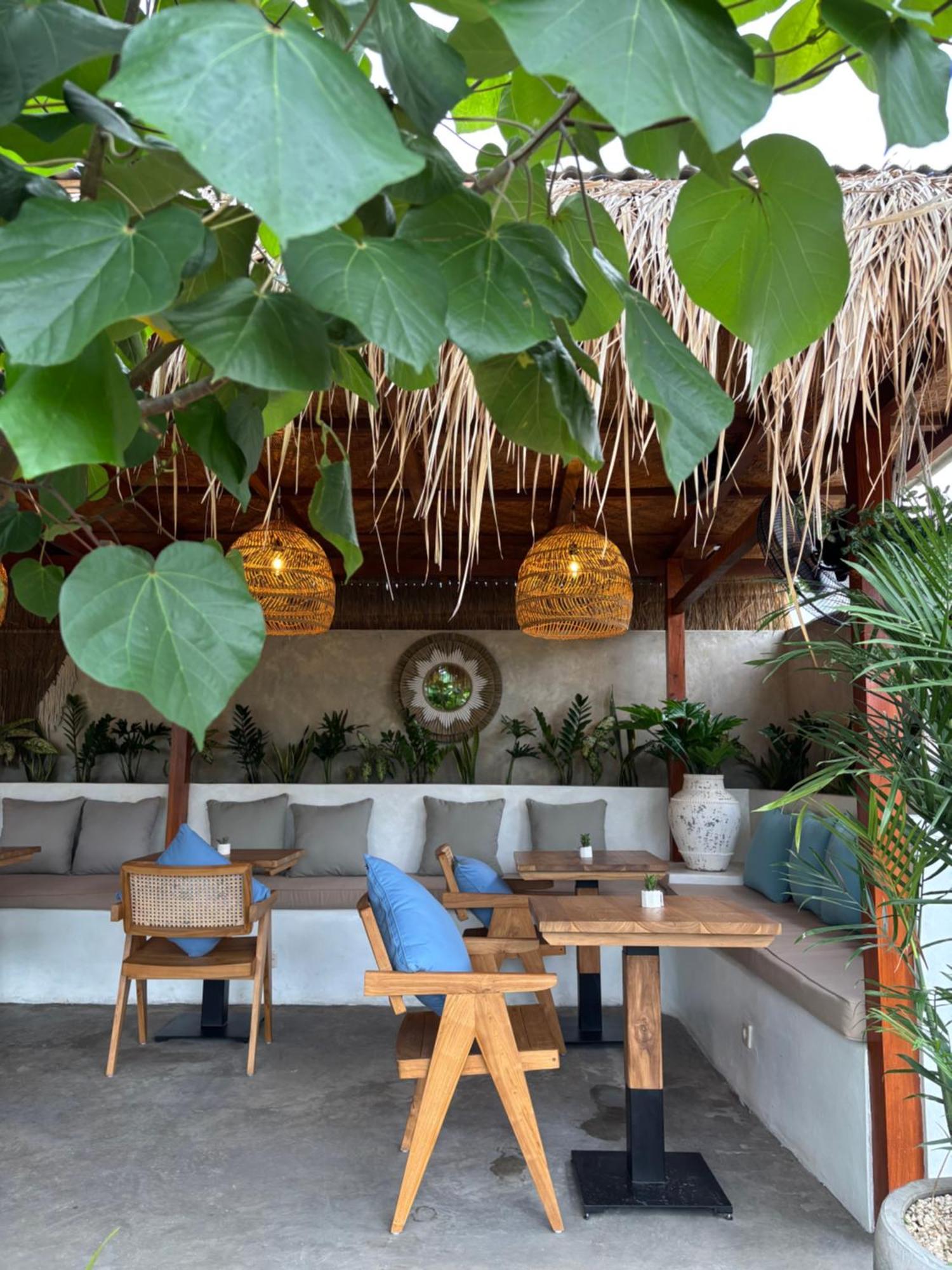 Kaje Cottage & Restaurant Tanglad エクステリア 写真